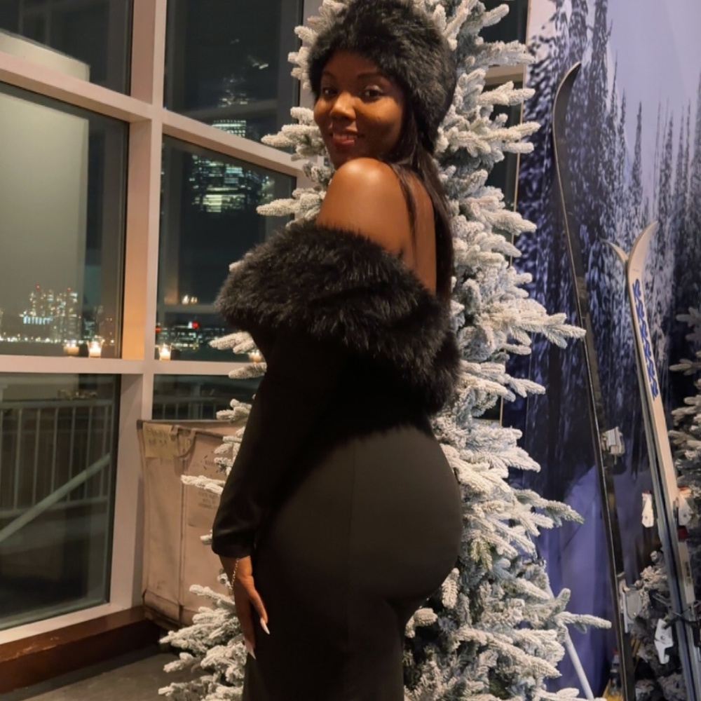 Elegant Fluffy Off-Shoulder Cinched Waist Dress